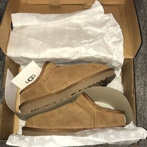 UGG Shoes - New Classic Ugg Slippers- Chesnut UGG Shoes - New Classic Ugg Slippers- Chesnut